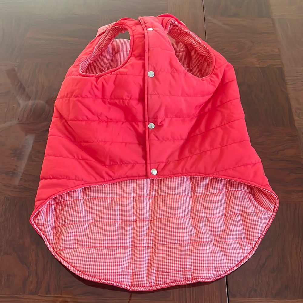 Old Navy Dog Puffer Vest with Detachable Hood and Faux Fur. Size: L